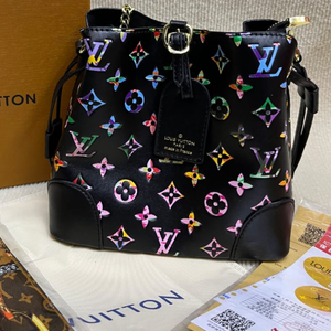 Louis Vuitton  - HandBag 