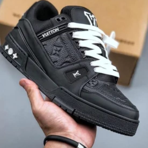 Louis Vuitton Sneakers” Core Black ‘ 