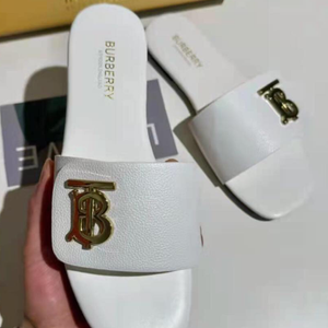 Burberry Sandal 36 ~ 41 “ White “ 