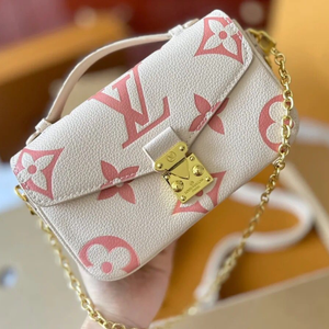 Louis Vuitton Master SlingBag 0X2