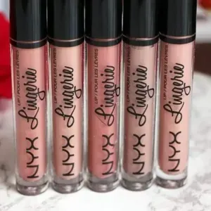 روج NYX