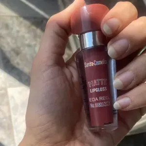 ليب جلوس ساندرا ساندرا