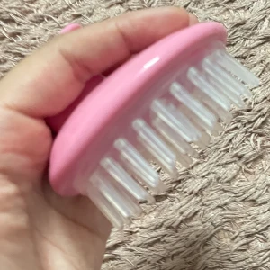   Scalp Massager 