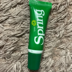 lip tatoo