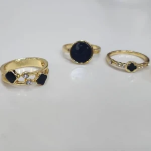  💍✨ طقم خواتم استيل – 5 أشكال أنيقة ✨💍