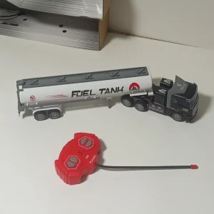 ترك تنك تحكم ريموت جميع الاتجاهات شكل مميز جدا