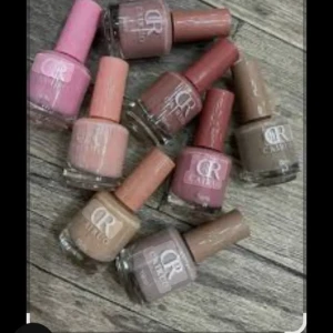 مناكير CR الوان متعددة ( الوان غامقة &quot;مطفي&quot;)اطلب وبنحدد اللون معك