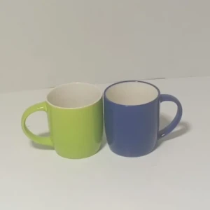 كوب وسط عدد واحد بنصف دينار