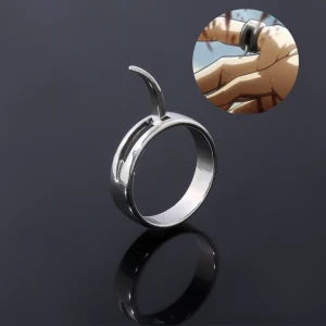 Bague Annie attack on titan 