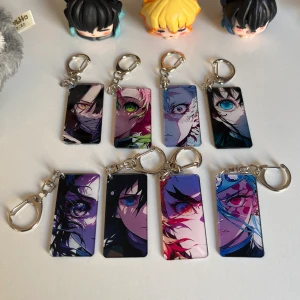 Porte clé yeux demon slayer 