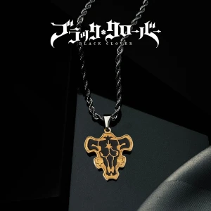 Collier black clover asta