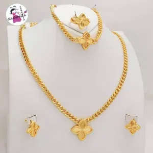 اطقم تعاليق مطلي بالذهب 