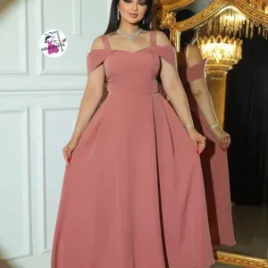 فستان طويل وسيع