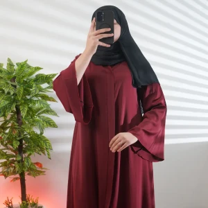 ✨ Abaya Simple – أناقة بلا مجهود! ✨