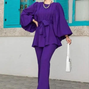 سوت كم بلونه كرانيش بحزام 🍒