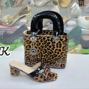 طقم نسائي قطعتين حقيبة+حذاء،😍💯😍