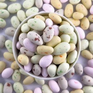 لوز بالفواكة