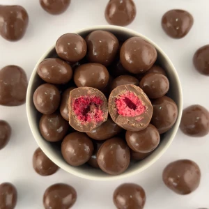 رازبيري بالشوكولاتة مع الحليب 