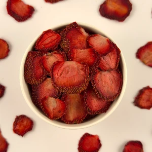 فراولة مجففة طبيعية