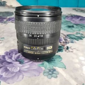 عدسه نيكون 18.70 فل فريم 