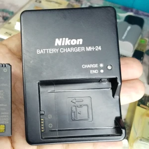 شاحن كاميرات نيكون اورجينال 