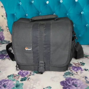 شنطه كتف براند 