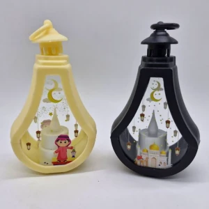 فانوس رمضان كلاسيكي ذهبي وأسود  مضئ