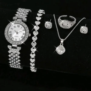 طقم اكسسوار بتصميم عصري بلون فضي