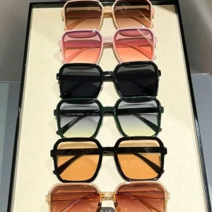 طقم نظارات شمسيه نسائيه 