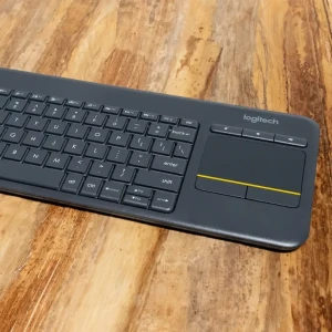 Logitech K400 Plus: Wireless(2.4GHz, 10m range)built-in touchpad