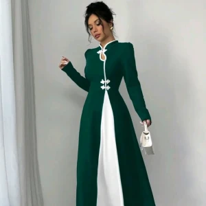 فستان ماكسي أنيق أخضر اللون