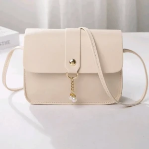 حقيبة كروس بودي لون أبيض 