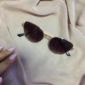 Lunette solaire femme