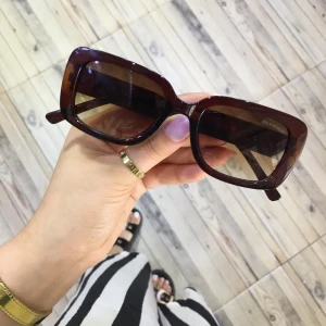 Lunette solaire femme