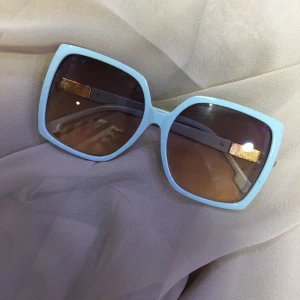 Lunette solaire femme