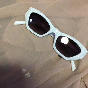 Lunette solaire femme