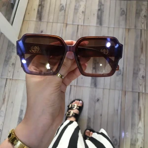 Lunette solaire femme