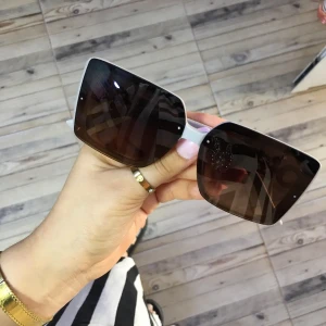 Lunette solaire femme