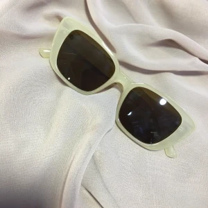 Lunette solaire femme