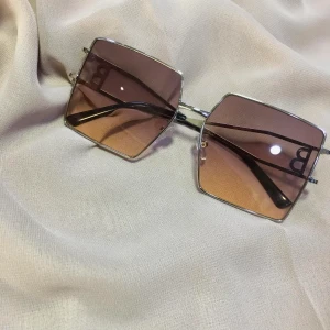 Lunette solaire femme