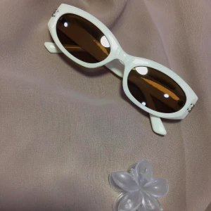 Lunette solaire femme