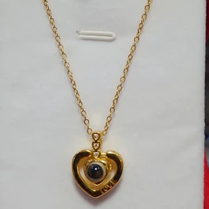 سلسلة stainless steel احبك ب 100 لغة