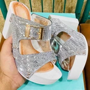 شبشب كعب عالي