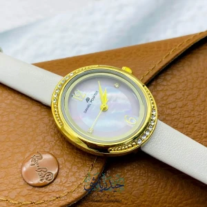 نسائي ناعم جميل