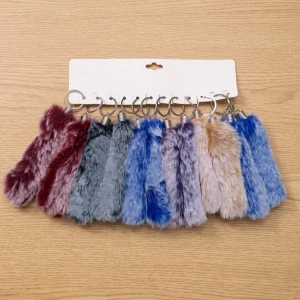 ميدالية فرو طويلة 