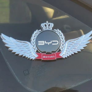 شعار BYD  خلفي او جانبي  حديد